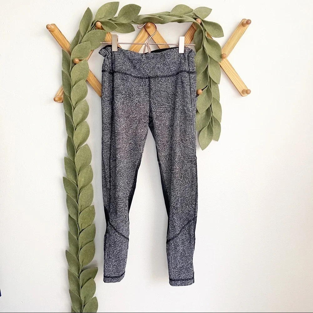 Lululemon Pace Rival Line Up Black and White Pants